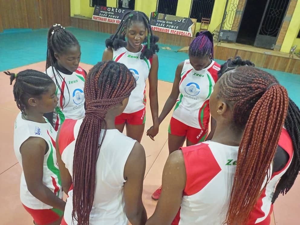 <strong>VOLLEYBALL : LES SELECTIONS NATIONALES U-19 FILLES ET SENIOR DAMES EN STAGE A YAOUNDE</strong>