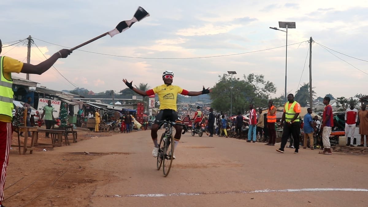 <strong>TRANSCA 12 : STEVE NGUEGUIM CONSERVE LE MAILLOT JAUNE</strong>