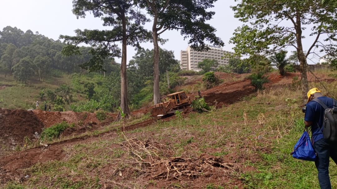 SCANDALE AU MONT FEBE: LE GOLF CLUB DE YAOUNDE VICTIME D’UNE SPOLIATION SAUVAGE SCANDALE AU MONT FEBE: LE GOLF CLUB DE YAOUNDE VICTIME D’UNE SPOLIATION SAUVAGE