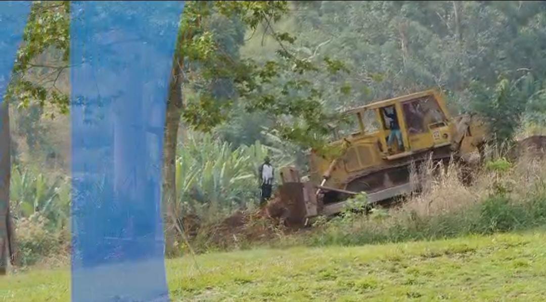 ALERTE AU GOLF CLUB DE YAOUNDE : LE « POUMON VERT » DE LA CAPITALE SOUS LES CHENILLES DE LA BARBARIE ALERTE AU GOLF CLUB DE YAOUNDE : LE « POUMON VERT » DE LA CAPITALE SOUS LES CHENILLES DE LA BARBARIE