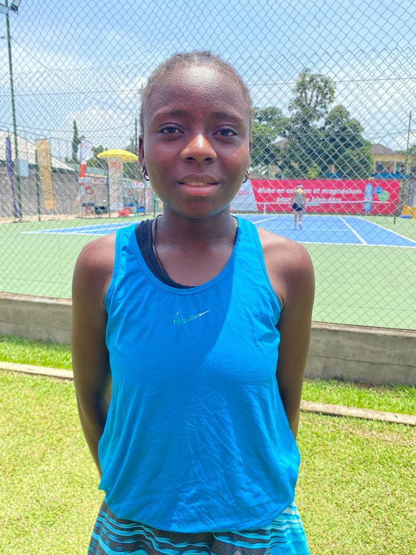 ITF J30 DOUALA : COUP DE TONNERRE SUR LE COURT, LA TÊTE DE SÉRIE Nᵒ 1 CHARNELLE FOZO S&rsquo;INCLINE EN DEMI-FINALE