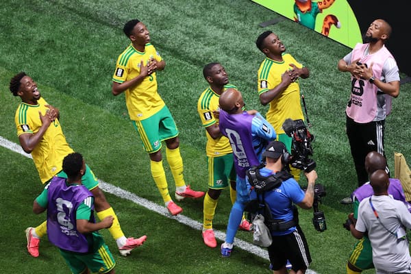 MONDIAL 2026 : L’AFRIQUE DU SUD DÉCROCHE UN SEIZIÈME DE FINALE HISTORIQUE