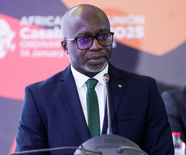 CYCLE OLYMPIQUE 2026-2030 : Me ALAIN CHRISTIAN KINGUE FÉLICITE LES NOUVEAUX RESPONSABLES DES LIGUES RÉGIONALES CYCLE OLYMPIQUE 2026-2030 : Me ALAIN CHRISTIAN KINGUE FÉLICITE LES NOUVEAUX RESPONSABLES DES LIGUES RÉGIONALES