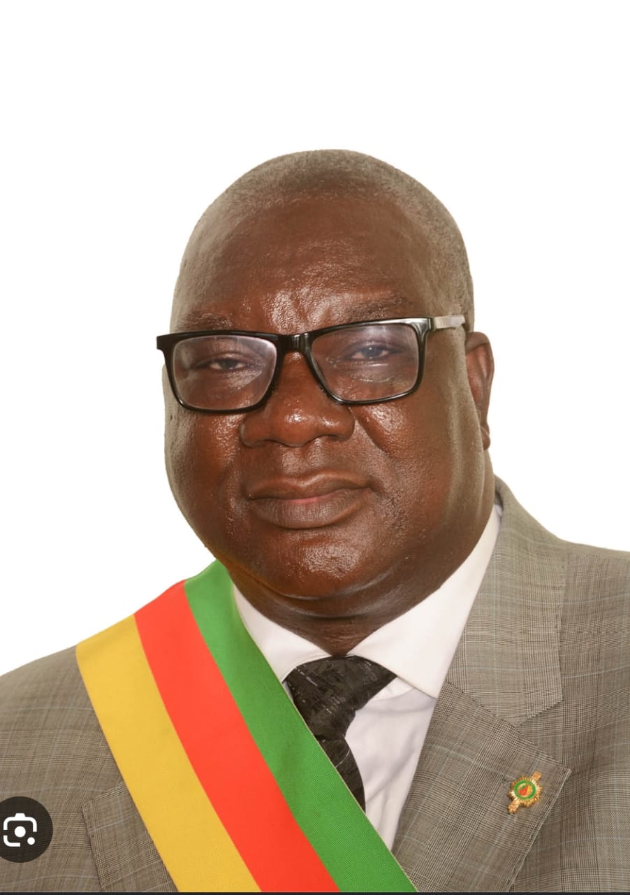 FÉDÉRATION CAMEROUNAISE DE LUTTES : Me PAULIN DJORWE SORT LE GRAND JEU POUR TERRASSER L’IMMOBILISME FÉDÉRATION CAMEROUNAISE DE LUTTES : Me PAULIN DJORWE SORT LE GRAND JEU POUR TERRASSER L’IMMOBILISME