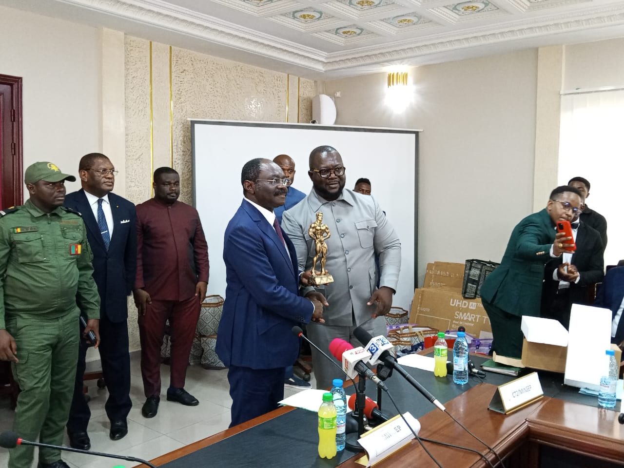 ORGANISATION DU CHAN DE BODYBUILDING 2027 : LA FECABOF EN MODE SÉDUCTION CHEZ LE MINSEP